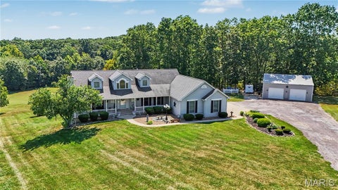Photo of 174 Denise Ct Court, Troy, MO 63379 (MLS # 26057680)