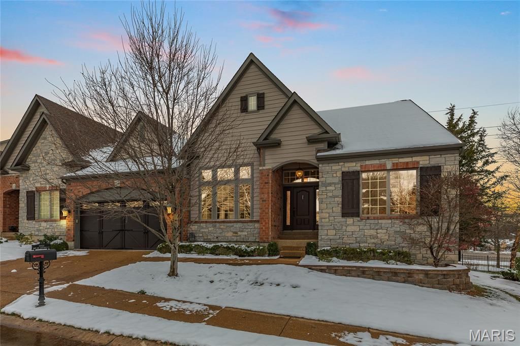 Photo of 14422 Rue De Gascony Court, Chesterfield, MO 63017 (MLS # 25065486)