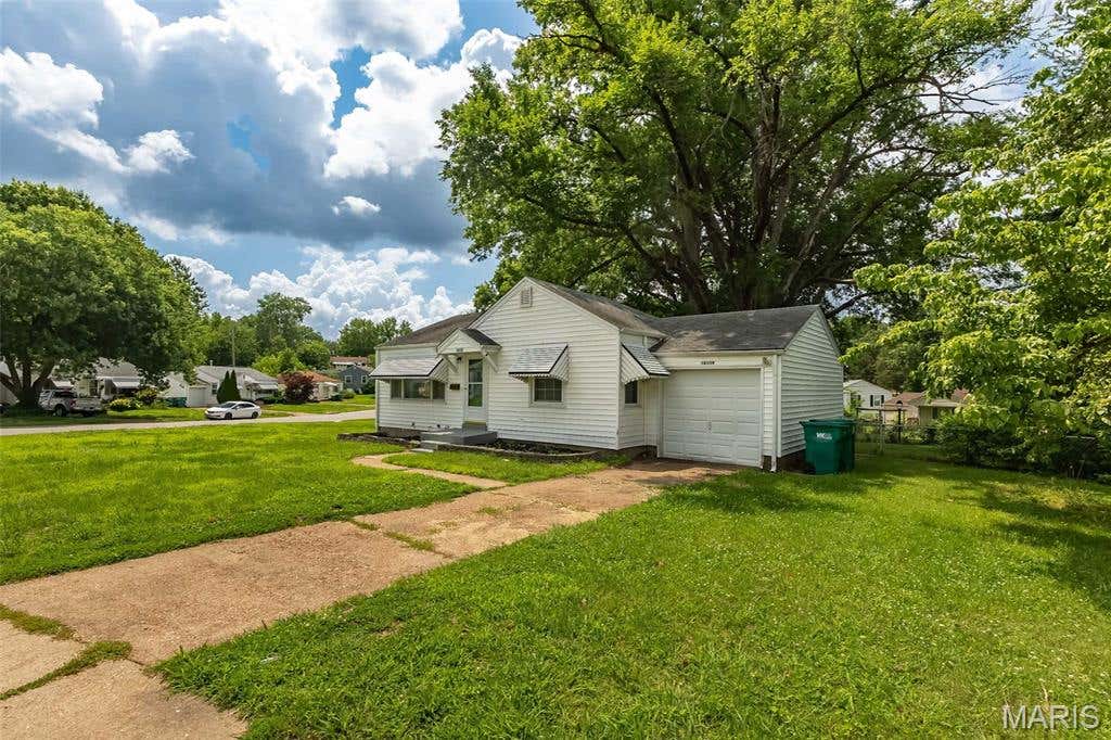 Photo of 10139 Cabot Drive, Bellefontaine Nghbrs, MO 63137 (MLS # 26042965)