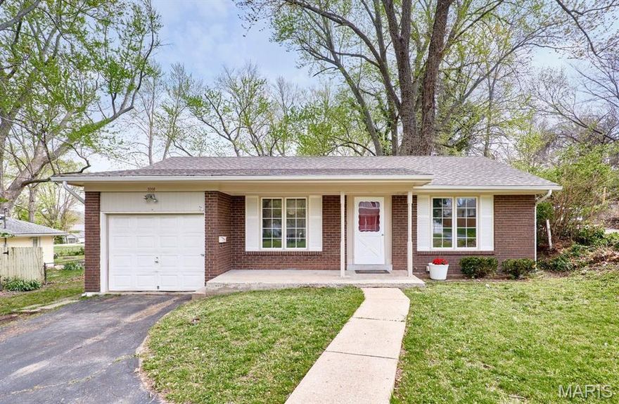 Welcome home to this beautifully updated brick bungalow ranch in the heart of St. Charles! Ideally located within walking distance to Lindenwood University, Katherine Lindemann Library, Mid-Town Market, Schnucks Commons, Jaycees Park, Lions Frozen Custard, and Historic Main Street, this home offers both charm and convenience.

This property has been thoughtfully updated throughout, including a new roof in 2020. Recent upgrades completed in March and April 2026 include a brand-new HVAC system, engineered wood flooring throughout, and all-new kitchen appliances. The bathroom has been refreshed with a reglazed bathtub, stylish subway tile surround, and new vinyl tile flooring. This home is great for entertaining with a large family room, and kitchen that opens to a covered patio overlooking a big back yard fully enclosed with chain link fence.

Additional improvements include new windows in the kitchen and back bedroom, fresh interior paint with new cove base throughout, and an exterior refresh with power washing and painting—making this home truly move-in ready.