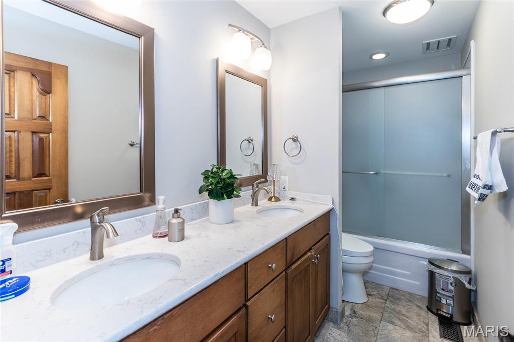 West Hampton 2 - Residential