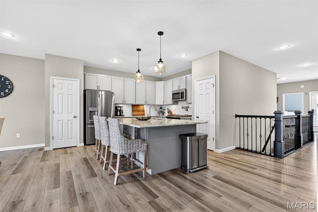 4044 Hempstead Street