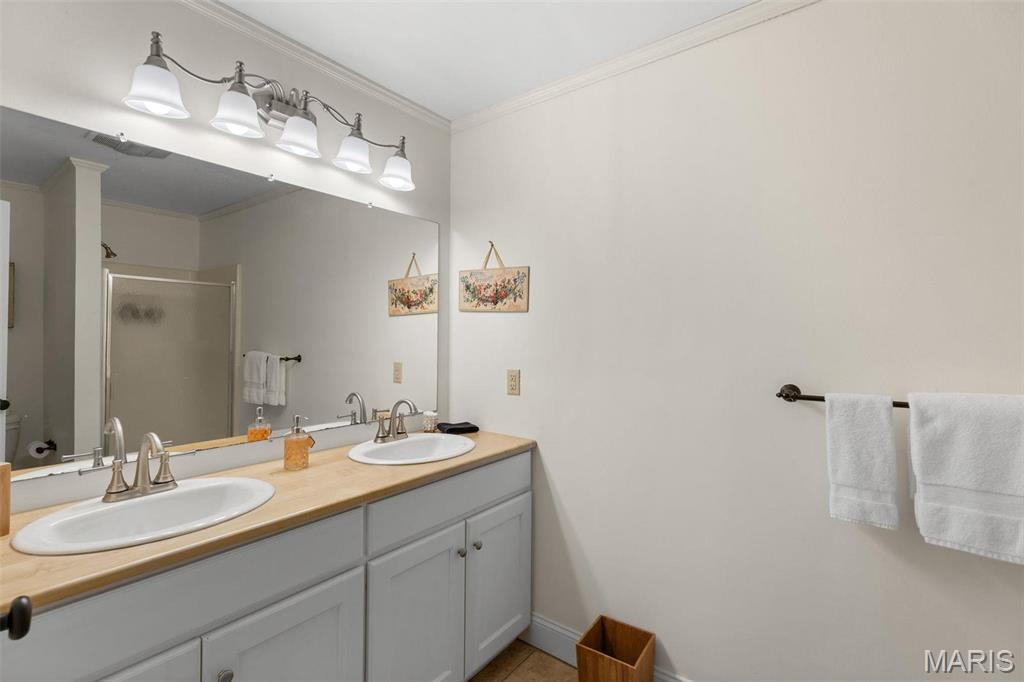 Overlook Farm - Residential