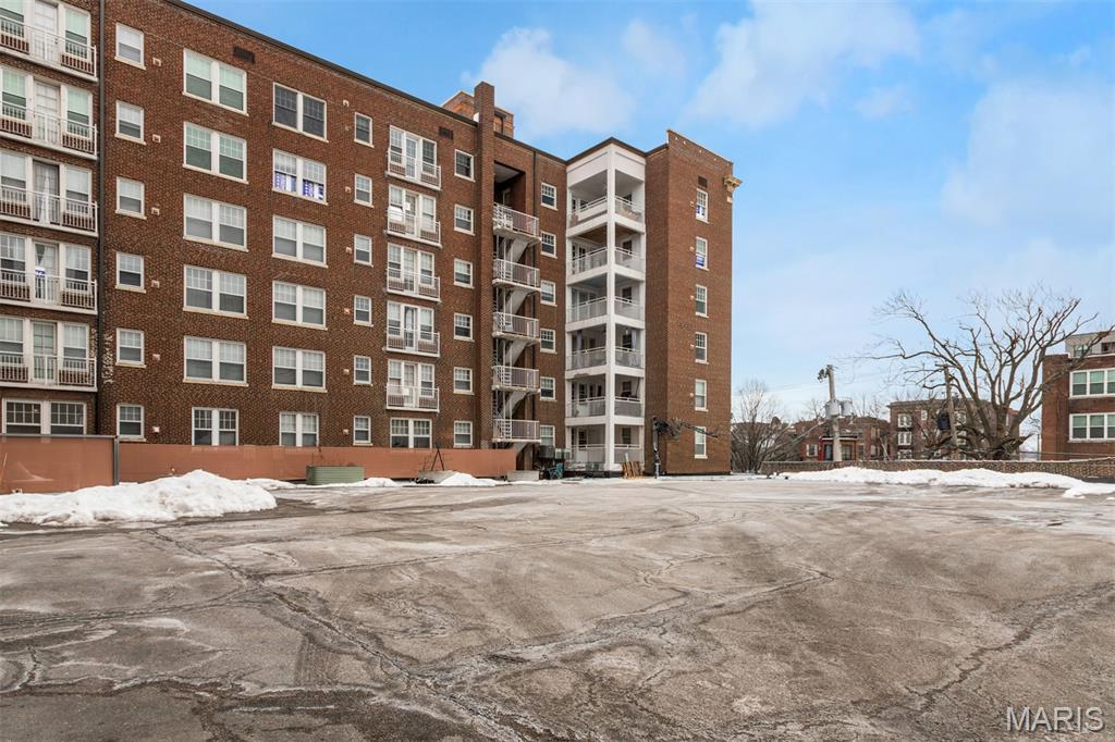 Randolph Condos - Residential