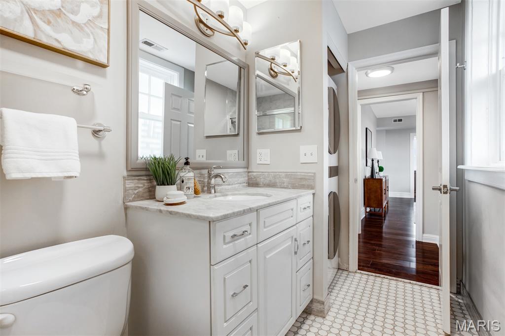 Randolph Condos - Residential