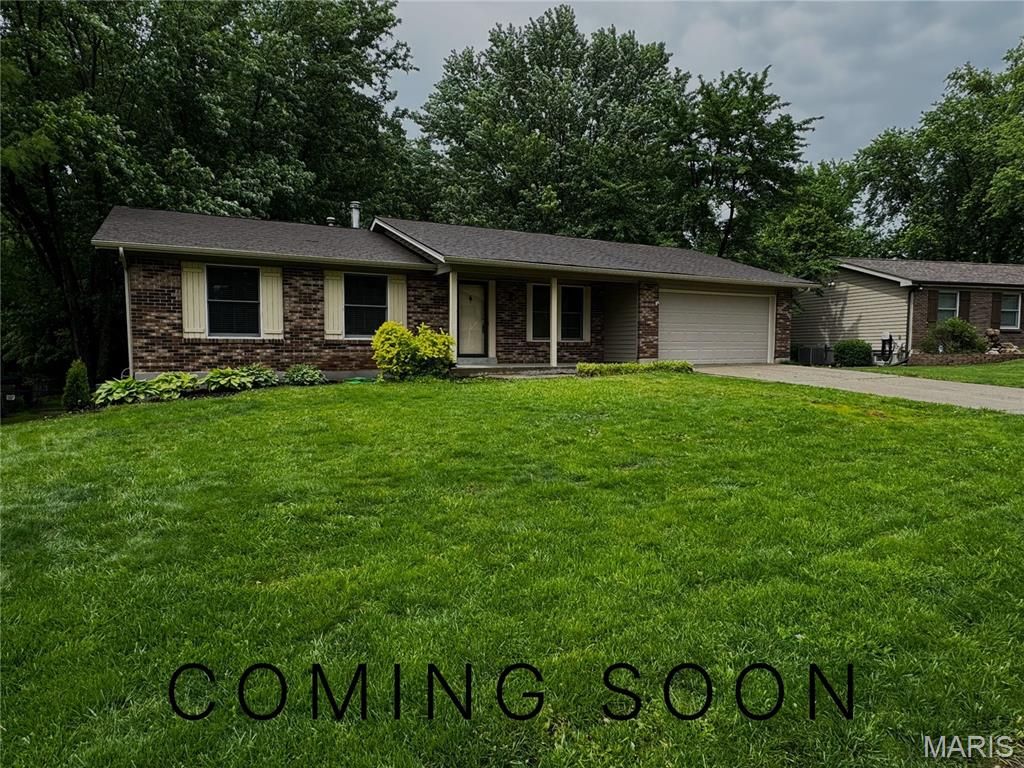 Photo of 29 Weatherby Drive, St Peters, MO 63376 (MLS # 26024611)