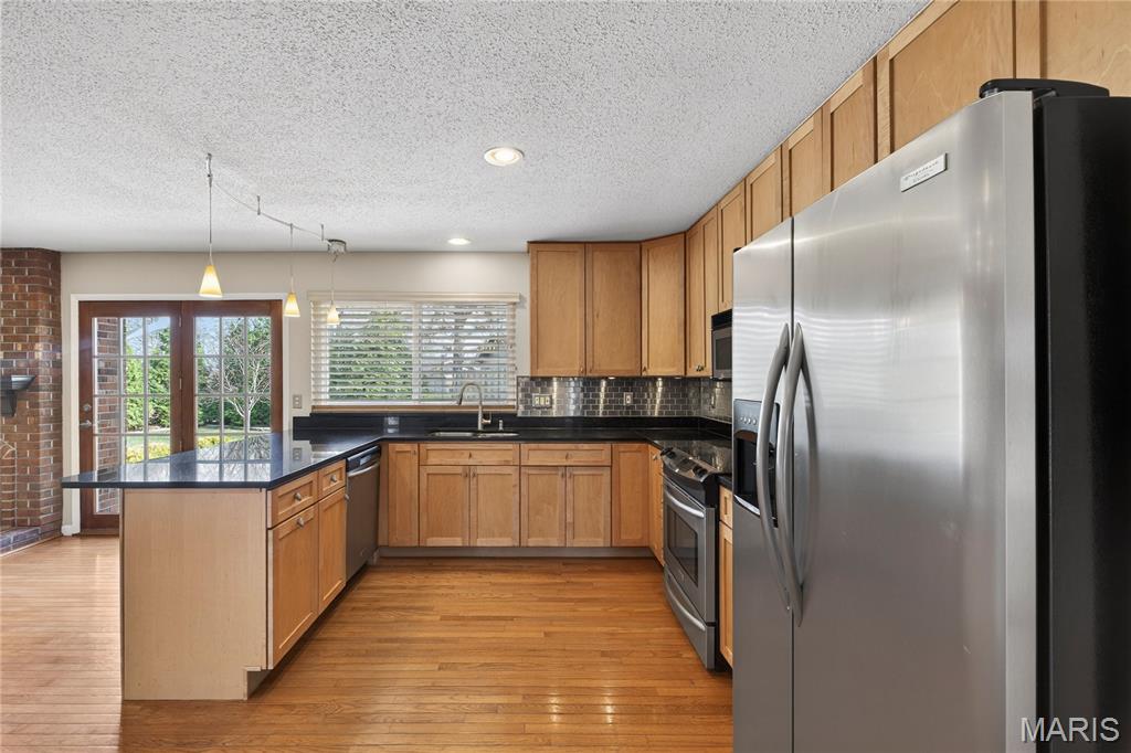 Meadowbrook Farm 3 - Residential