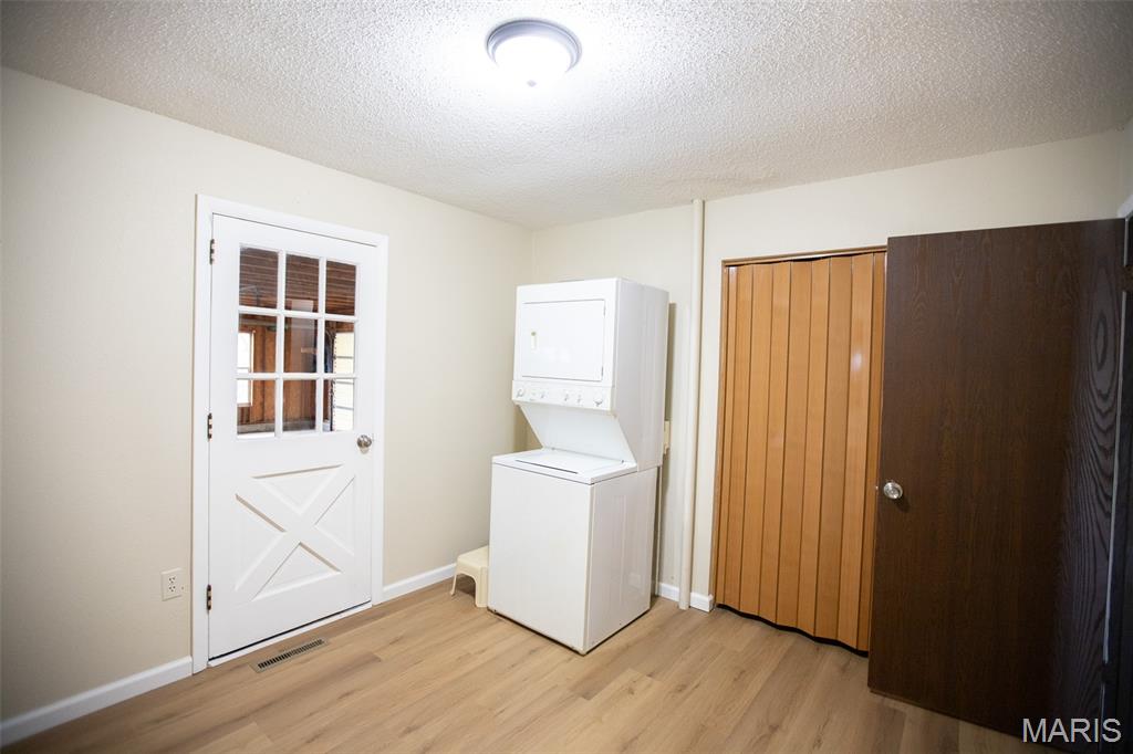 Cuba, Missouri 65453, United States, 3 Bedrooms Bedrooms, ,2 BathroomsBathrooms,Residential,Active,207338