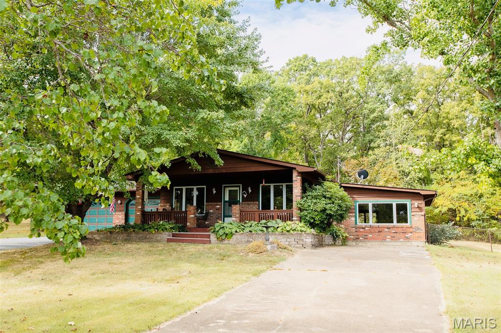 Cuba, Missouri 65453, United States, 3 Bedrooms Bedrooms, ,2 BathroomsBathrooms,Residential,Active,207338