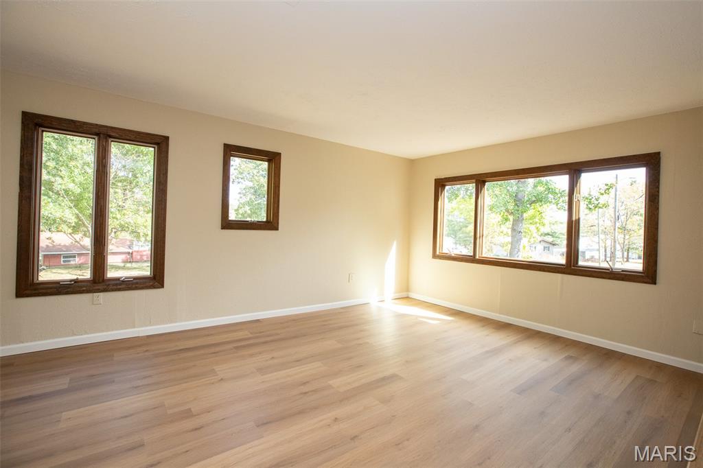 Cuba, Missouri 65453, United States, 3 Bedrooms Bedrooms, ,2 BathroomsBathrooms,Residential,Active,207338