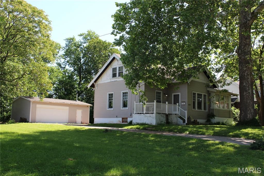 Photo of 9119 Shelley Avenue, Overland, MO 63114 (MLS # 26028969)