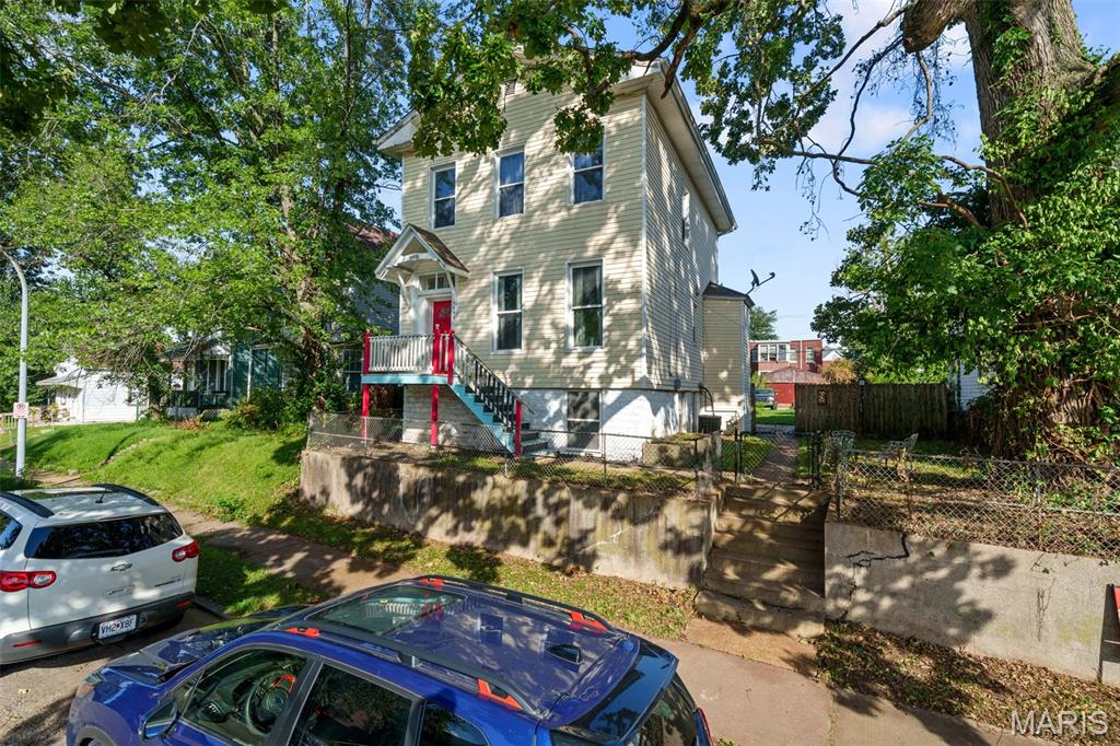 Carondelet - Residential