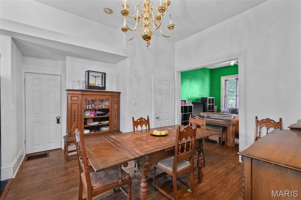 Carondelet - Residential