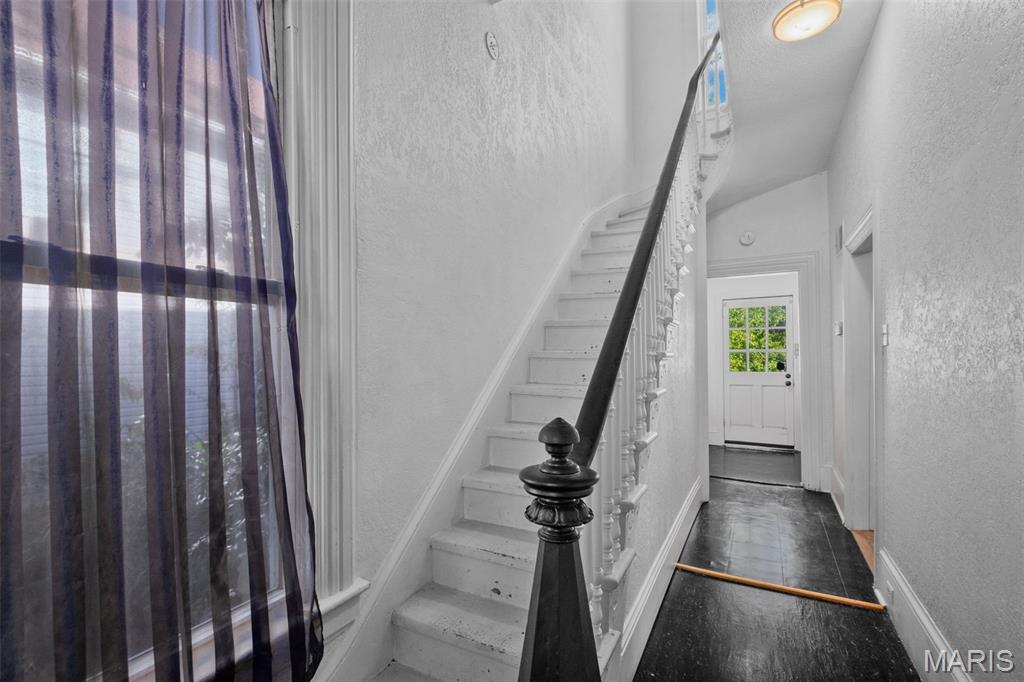 Carondelet - Residential