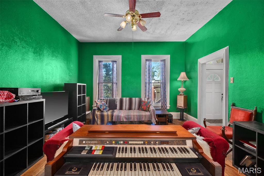 Carondelet - Residential