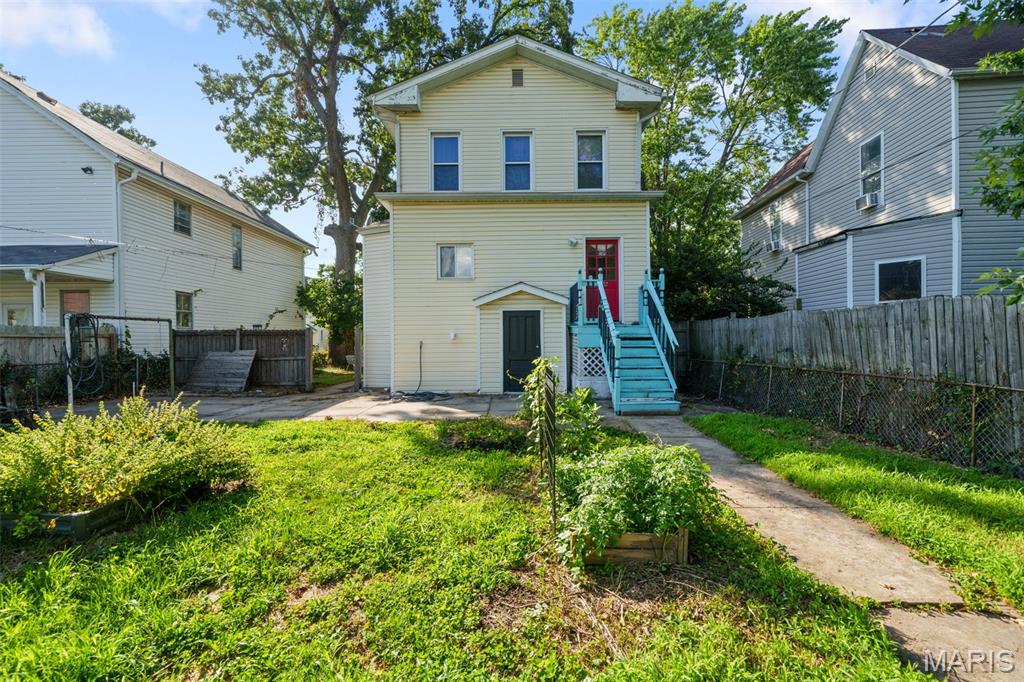 Carondelet - Residential