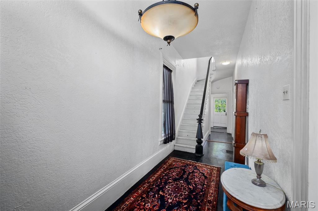 Carondelet - Residential