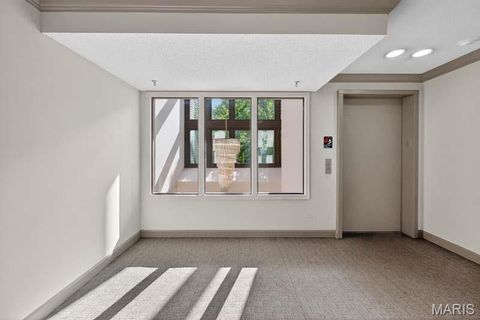 Tiny photo for 1033 Wilton Royal Drive #204, Creve Coeur, MO 63146 (MLS # 25058082)