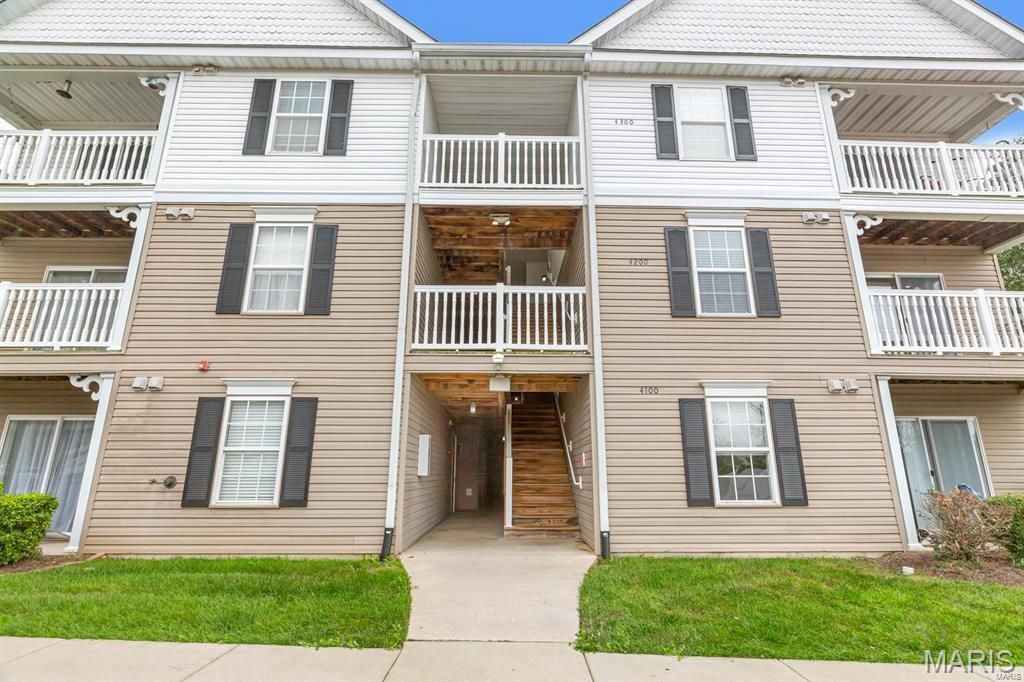 Photo of 4200 Spring Creek Lane, OFallon, MO 63368 (MLS # 26027091)
