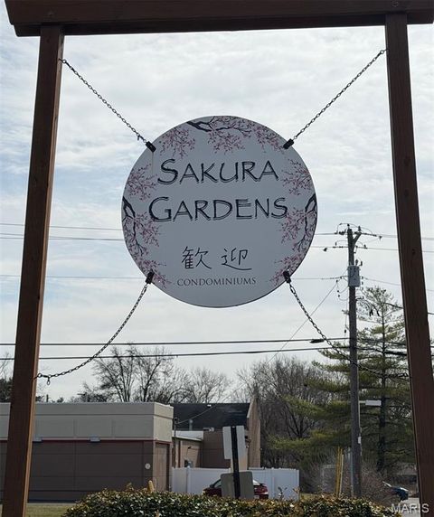 10005 Sakura Drive D St Louis MO 63128