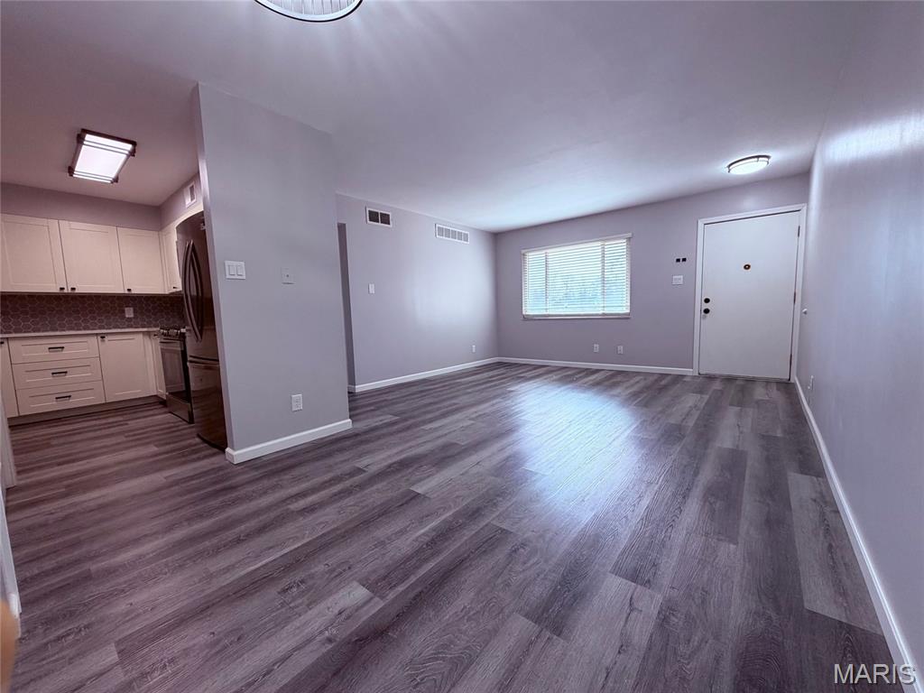 Sakura Gardens Condo - Residential