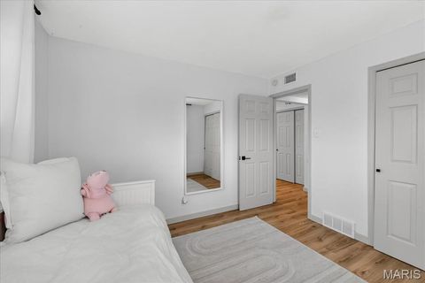 Tiny photo for 119 E Washington Avenue #1N, Kirkwood, MO 63122 (MLS # 26008893)