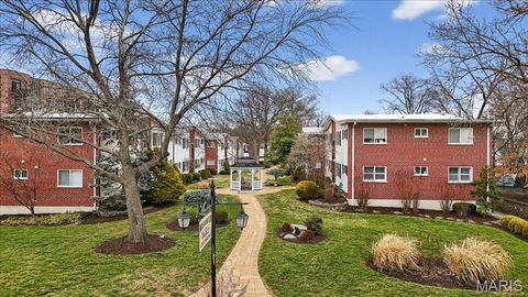 Tiny photo for 119 E Washington Avenue #1N, Kirkwood, MO 63122 (MLS # 26008893)
