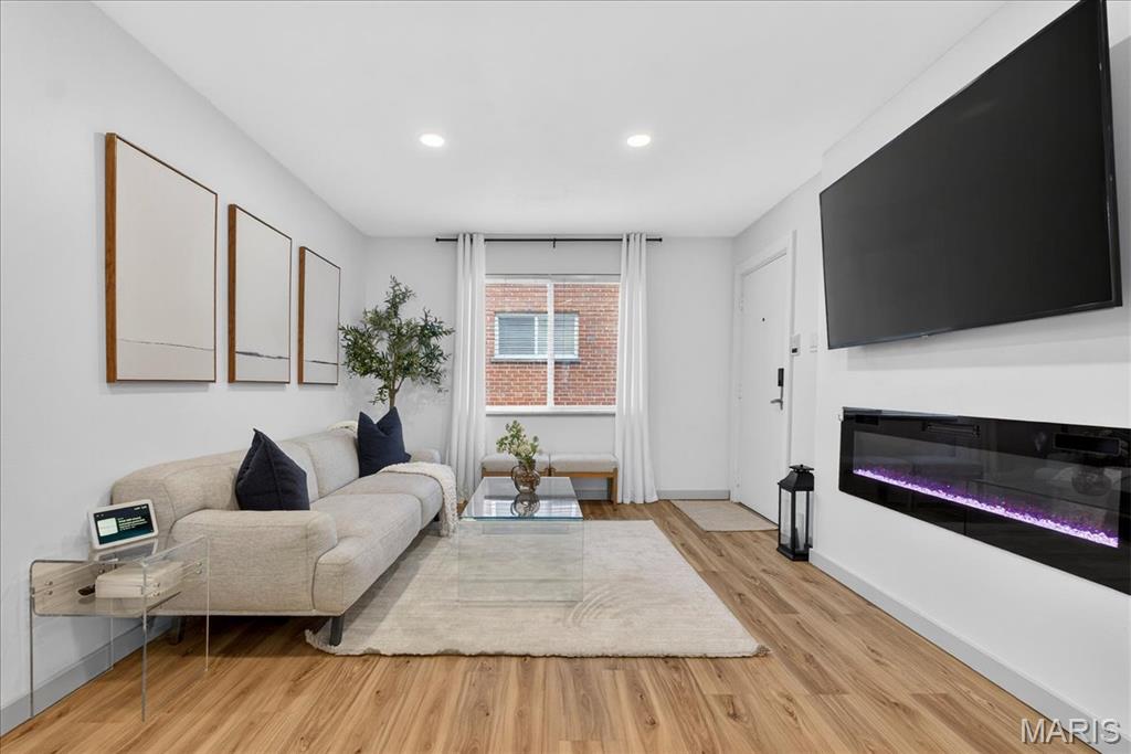 Washington Place Condo & Sec - Residential