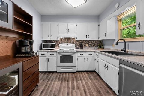 Tiny photo for 216 S Shawnee Boulevard, Jackson, MO 63755 (MLS # 26028454)