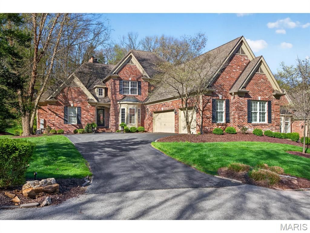 Photo of 462 Hickory Trace Drive, St Albans, MO 63073 (MLS # 26020857)