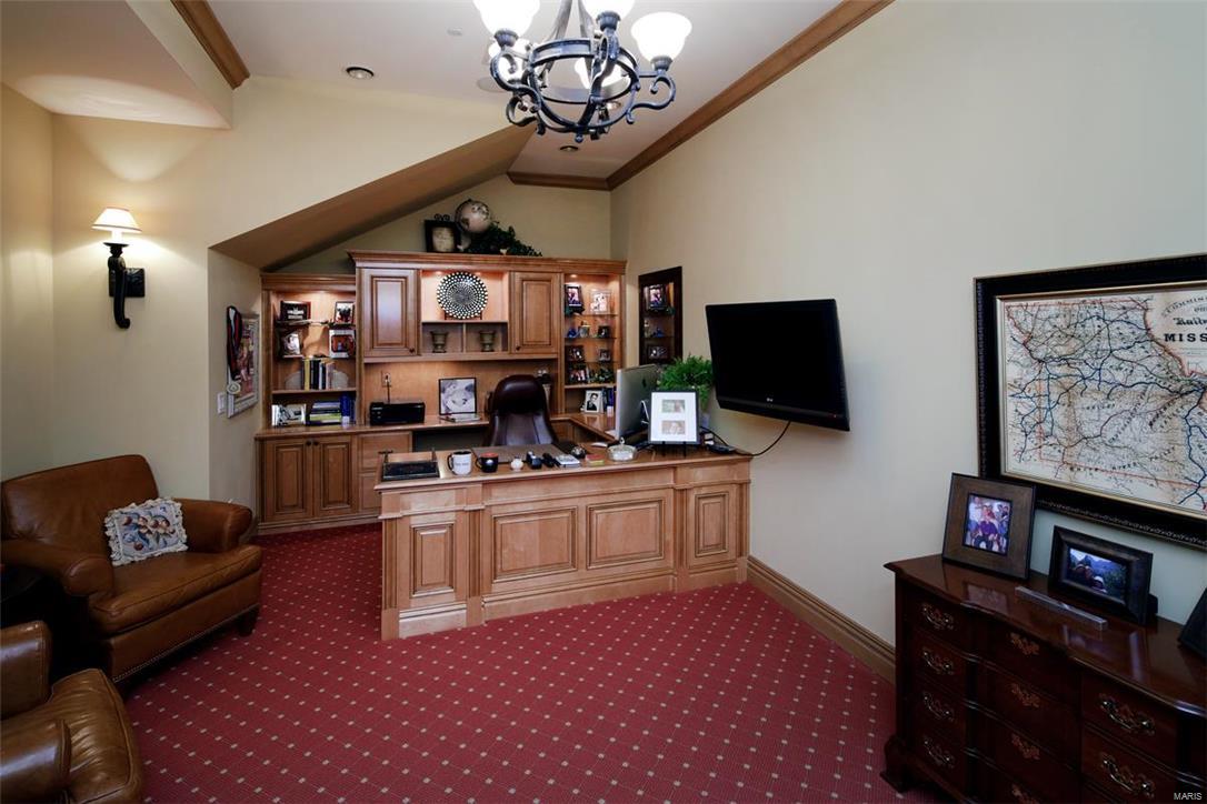 Delmonico Condo - Residential