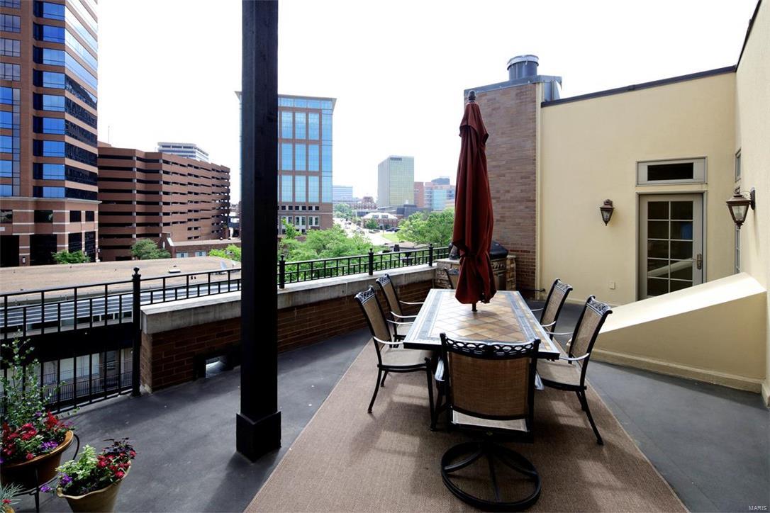 Delmonico Condo - Residential