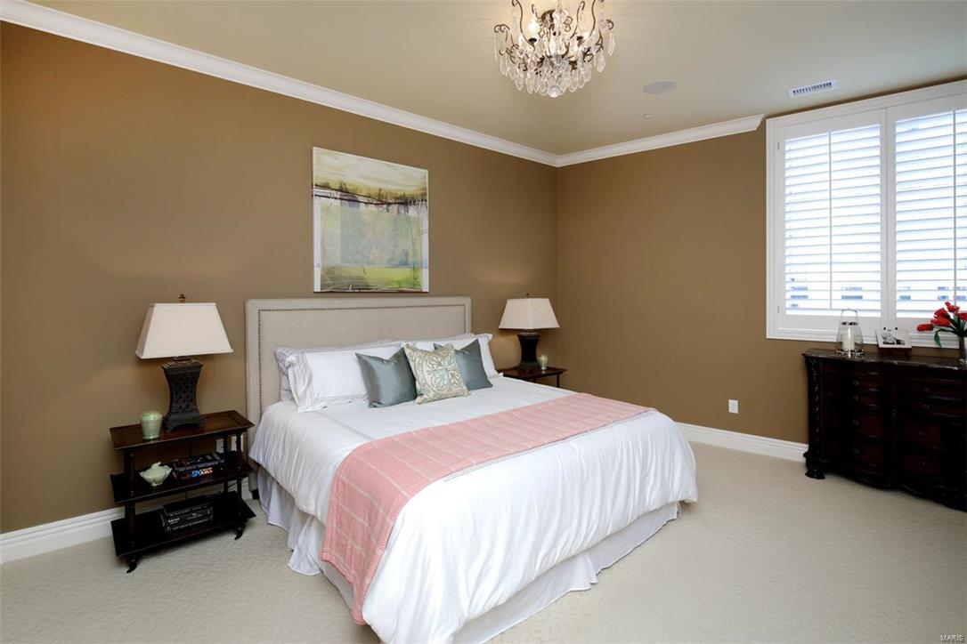 Delmonico Condo - Residential