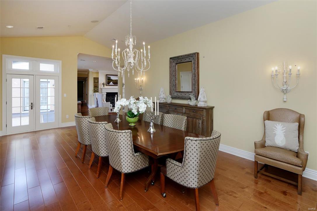 Delmonico Condo - Residential