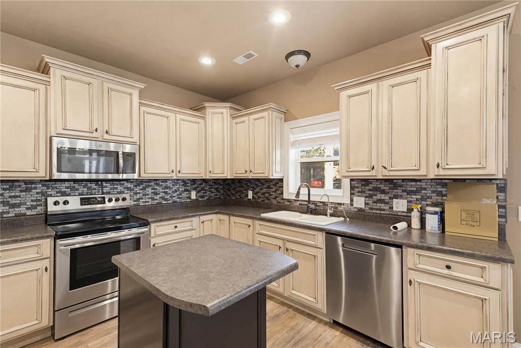 Autumn Breeze Sub - Residential