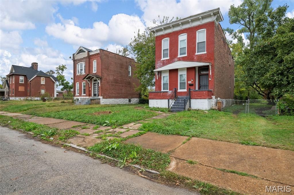 Photo of 4818 Cote Brilliante Avenue, St Louis, MO 63113 (MLS # 25073298)
