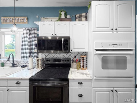 Tiny photo for 515 N Main Cross Street, Bowling Green, MO 63334 (MLS # 26045501)