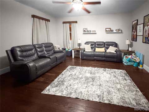 Tiny photo for 515 N Main Cross Street, Bowling Green, MO 63334 (MLS # 26045501)
