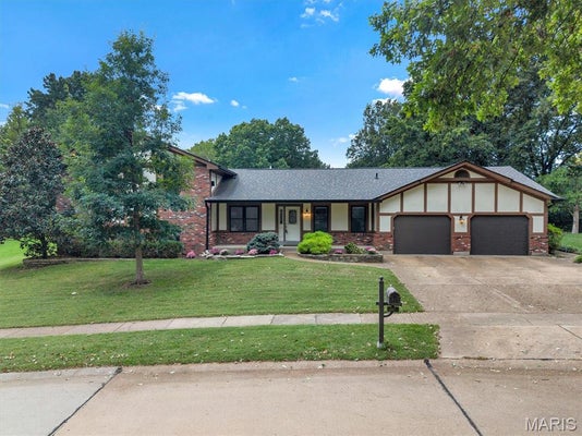 847 PEBBLEFIELD TER, MANCHESTER, MO 63021 - Image edaf561c33ec2bdea8efee485716db8e/3783602411