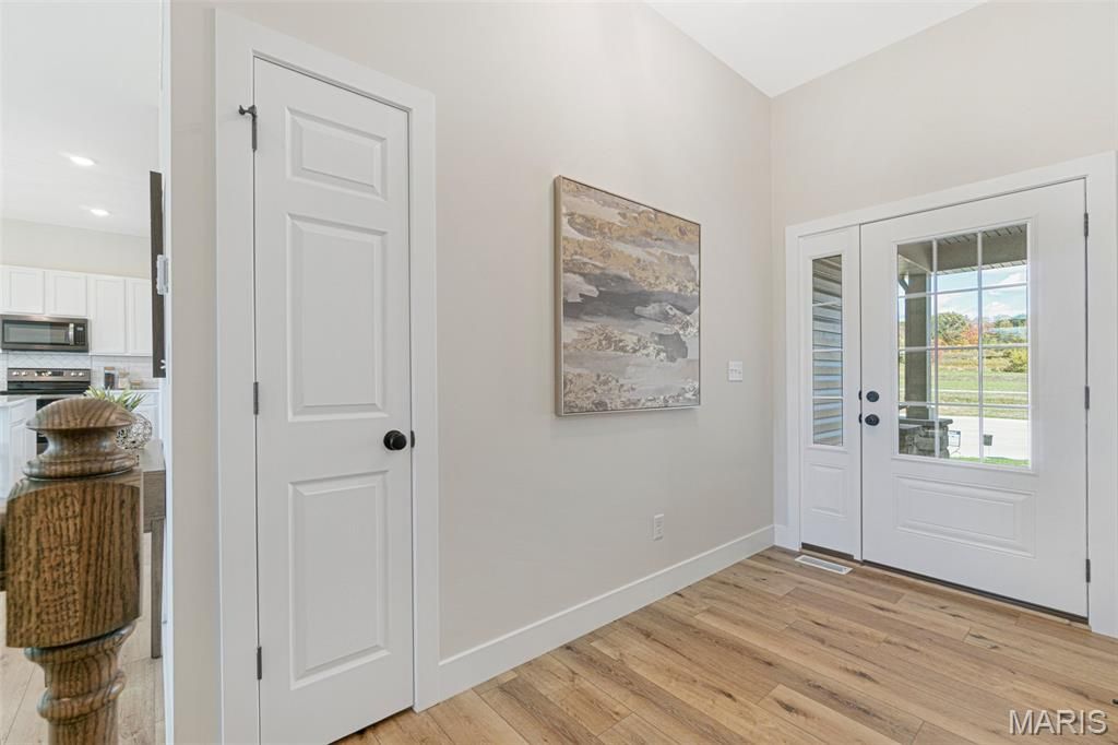 Photo of 114 Fiddlers Close Road #114 STB, Washington, MO 63090 (MLS # 26000084)