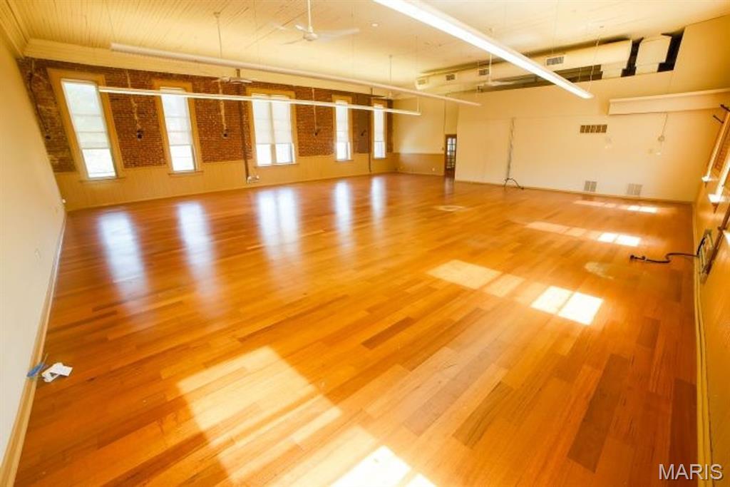 City/St Louis - Commercial Sale