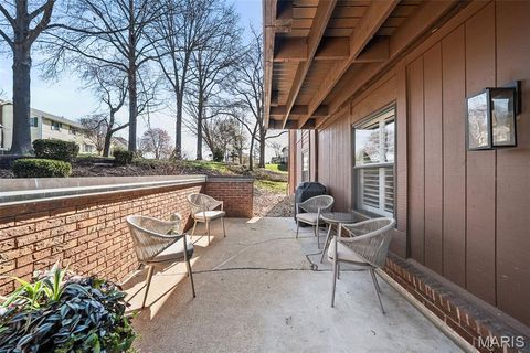 Tiny photo for 1902 Meadowtree Lane #1, Kirkwood, MO 63122 (MLS # 26013553)