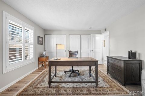 Tiny photo for 1902 Meadowtree Lane #1, Kirkwood, MO 63122 (MLS # 26013553)