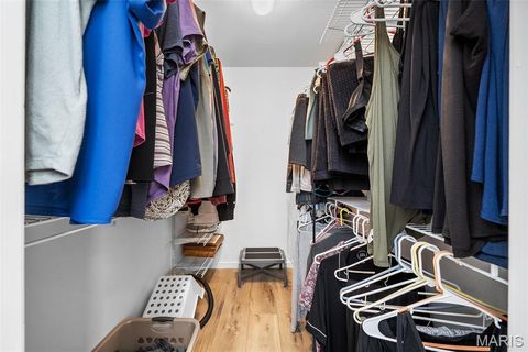 Tiny photo for 1902 Meadowtree Lane #1, Kirkwood, MO 63122 (MLS # 26013553)