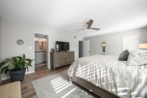 Tiny photo for 1902 Meadowtree Lane #1, Kirkwood, MO 63122 (MLS # 26013553)