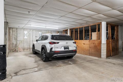 Tiny photo for 1902 Meadowtree Lane #1, Kirkwood, MO 63122 (MLS # 26013553)