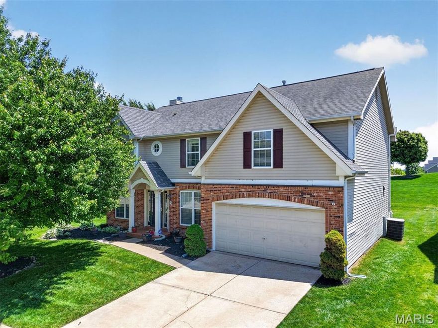 Welcome to this elegant two-story home located in the heart of the sought-after Estates at Behlmann Farms subdivision, featuring a functional layout designed for comfortable living and entertaining. This well-maintained 4-bedroom, 2.5-bathroom home offers generous living spaces filled with natural light. This house was a builder's display home with all the special updates.
The inviting main level provides multiple gathering areas, while the upper level offers privacy and versatility for family, guests, or a home office. The home includes a large, comfortable primary suite with a fabulous ensuite bath. Additionally, there are three spacious bedrooms and a large bonus area. Enjoy the bright, airy eat-in kitchen, which boasts custom cabinets and stainless steel appliances and leads to your formal dining or family room. The home is located on a pleasant cul-de-sac. Don’t miss your opportunity to own this exceptional home in one of Florissant’s most desirable communities!