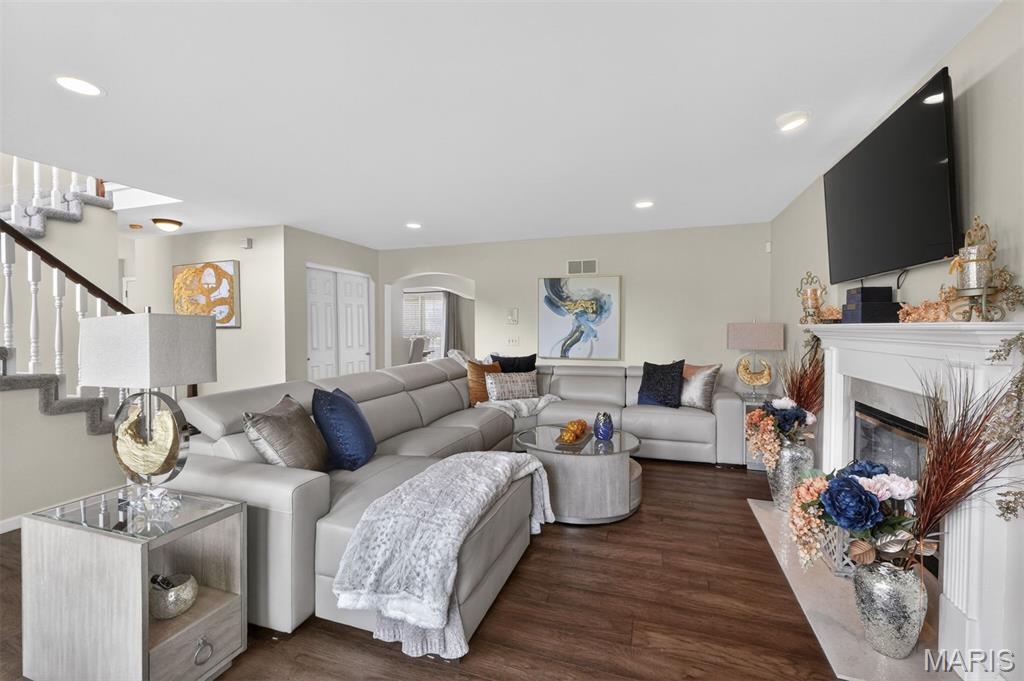 Estates At Behlmann Farms One The - Residential