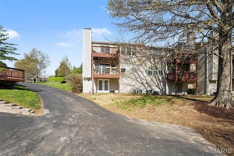 Tiny photo for 706 Woodside Trails Drive #B, Ballwin, MO 63021 (MLS # 26020762)