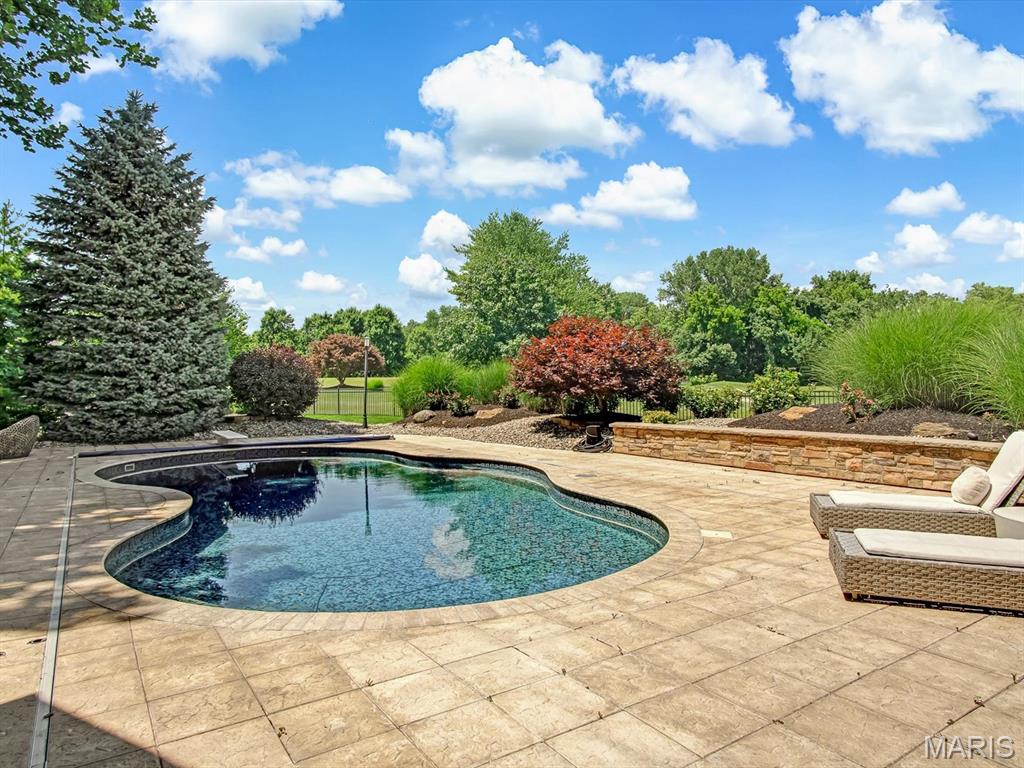 3025 Sunset Hills Blvd S, Edwardsville, IL, 62025, USA, 6 Bedrooms Bedrooms, ,6 BathroomsBathrooms,Residential,Active,3025 Sunset Hills Blvd S,26032642
